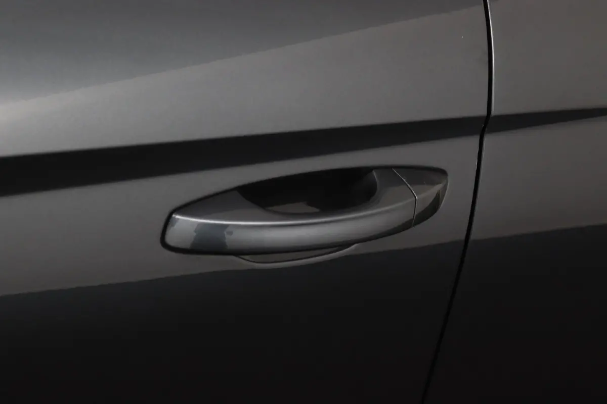 1.0 TSI Style | Navigatie | Climate Control | CarPlay/Android Auto | LED Koplampen | Parkeersensoren | Lichtmetalen Velgen