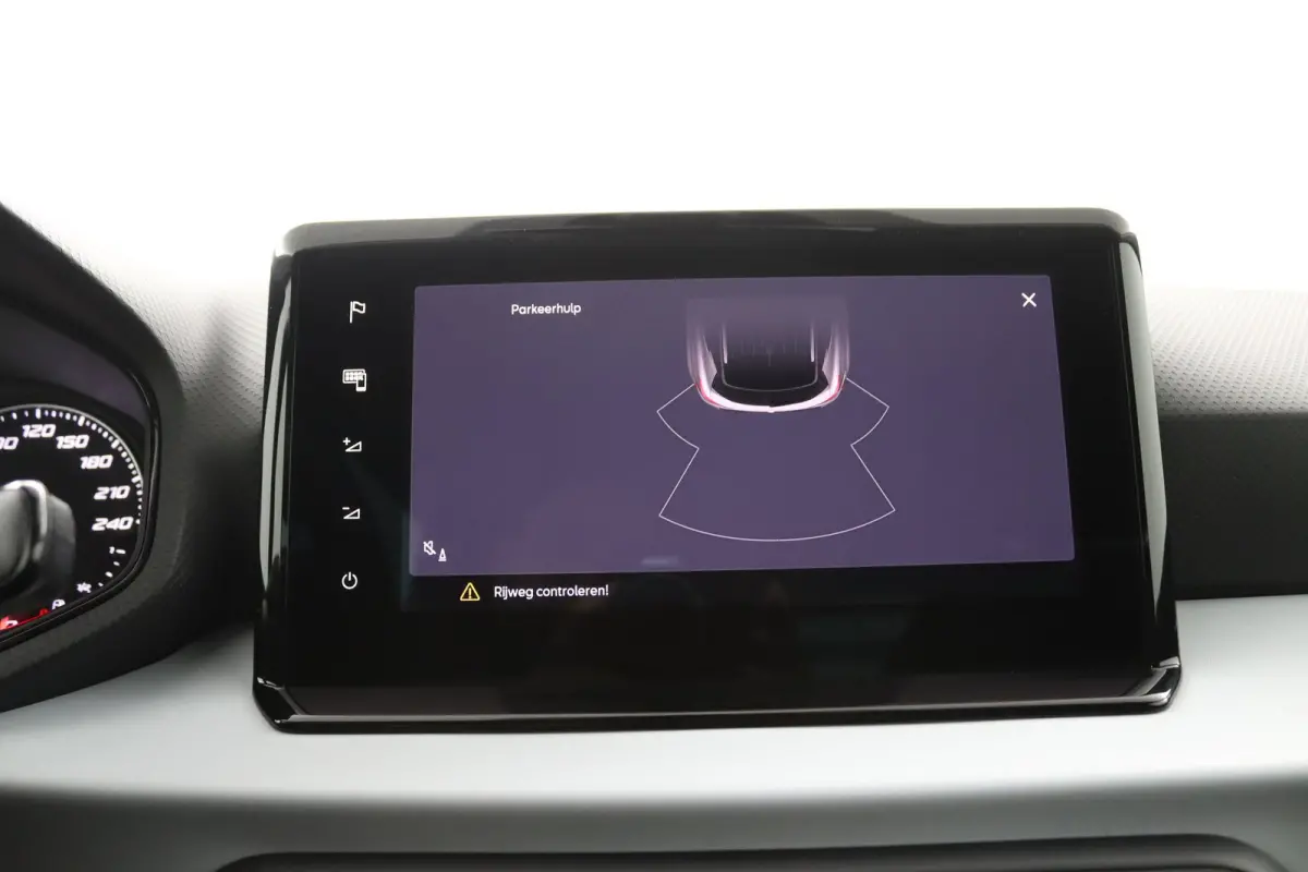1.0 TSI Style | Navigatie | Climate Control | CarPlay/Android Auto | LED Koplampen | Parkeersensoren | Lichtmetalen Velgen
