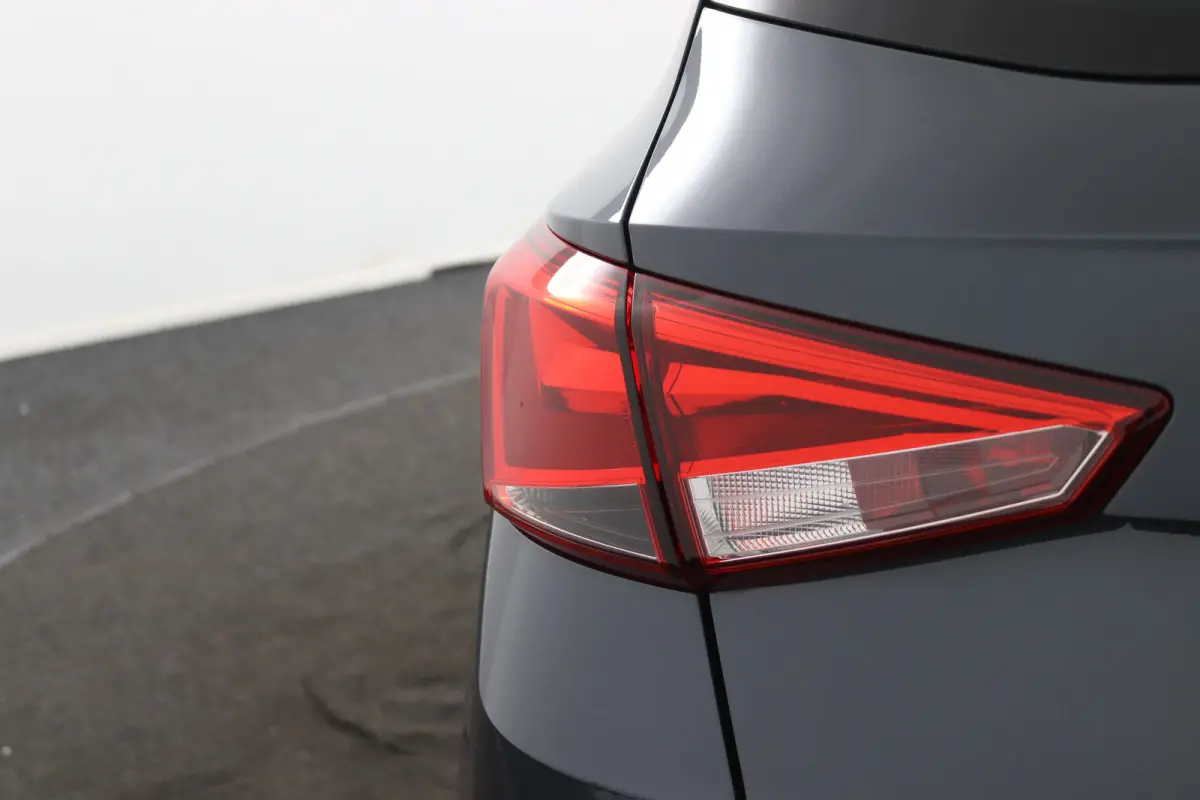 1.0 TSI Style | Navigatie | Climate Control | CarPlay/Android Auto | LED Koplampen | Parkeersensoren | Lichtmetalen Velgen