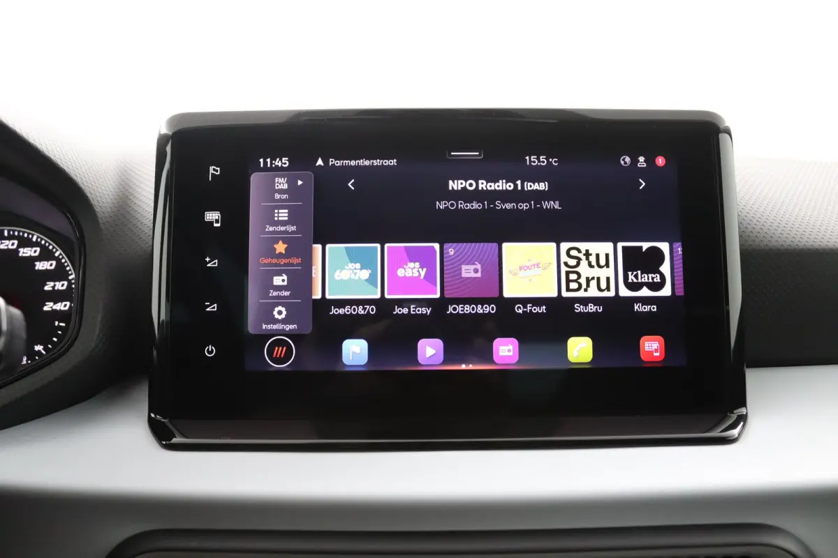 1.0 TSI Style | Navigatie | Climate Control | CarPlay/Android Auto | LED Koplampen | Parkeersensoren | Lichtmetalen Velgen