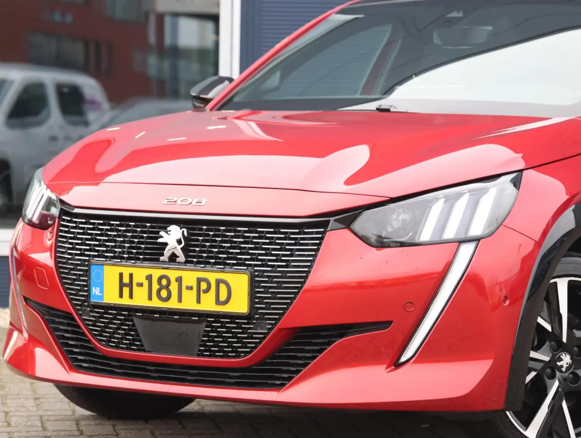 1.2 100pk GT-Line 1ste Eigenaar | Panoramadak | Nappa Leer | 17" LMV | Apple Carplay & Android auto