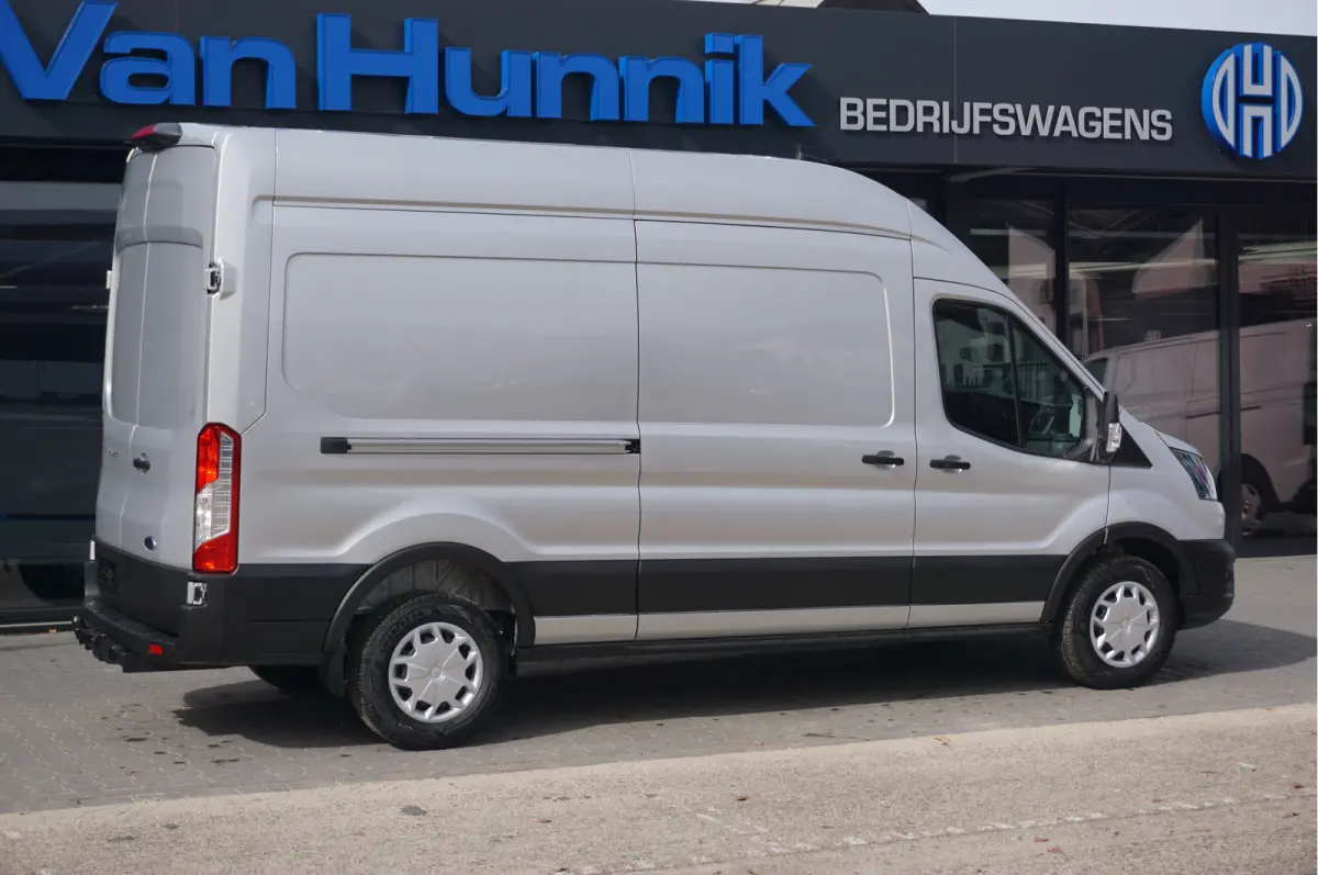 350L 130PK L3H3 BPM VRIJ!! Airco, Cruise, Camera, Trekhaak!! NR. J305*