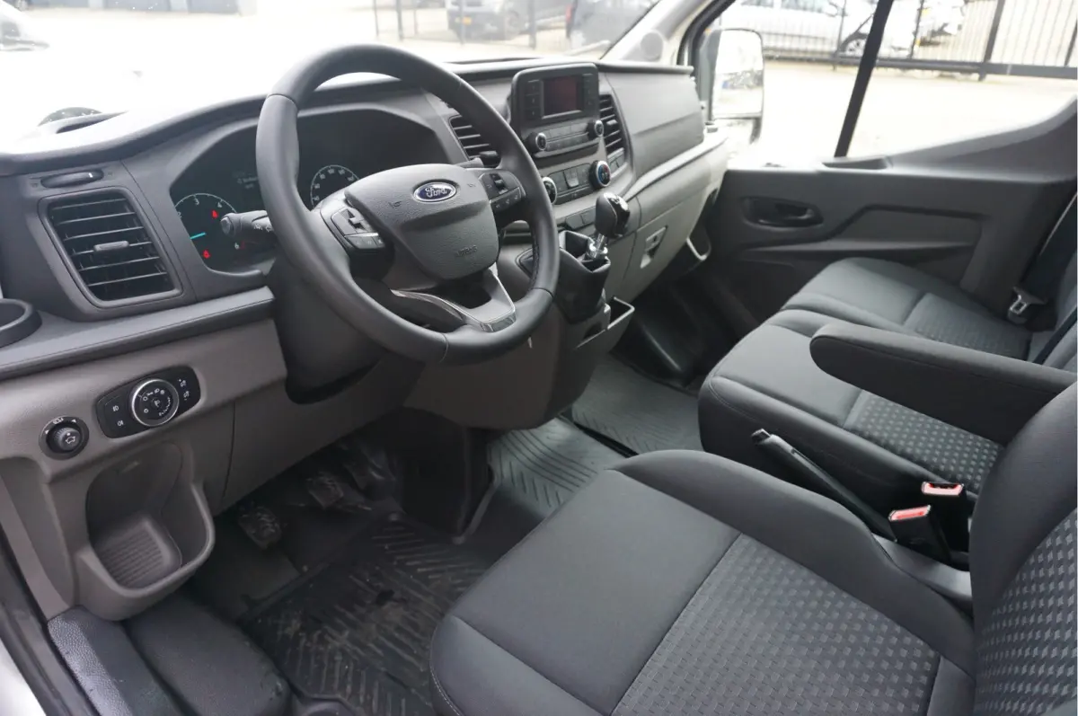 350L 130PK L3H3 BPM VRIJ!! Airco, Cruise, Camera, Trekhaak!! NR. J305*