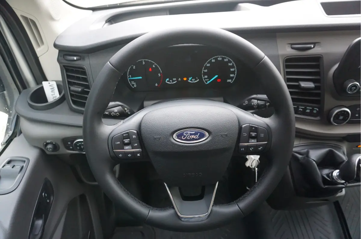 350L 130PK L3H3 BPM VRIJ!! Airco, Cruise, Camera, Trekhaak!! NR. J305*