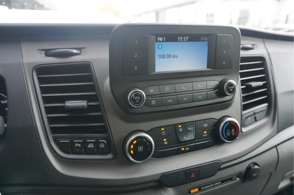 350L 130PK L3H3 BPM VRIJ!! Airco, Cruise, Camera, Trekhaak!! NR. J305*
