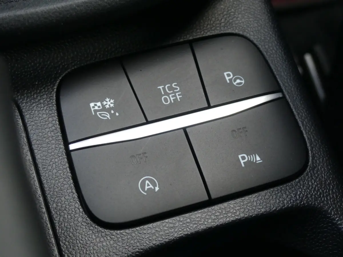 1.0 EcoBoost ST-Line | TREKHAAK | CAMERA | STUUR+STOEL+VOORRUITVERWARMING | PARKEERSENSOREN V+A | APPLE CARPLAY / ANDRIOD AUTO | NAVI | LMV 17" | KEYLESS |