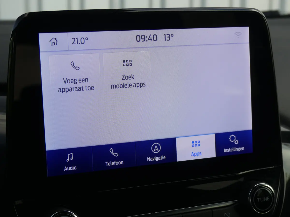 1.0 EcoBoost ST-Line | TREKHAAK | CAMERA | STUUR+STOEL+VOORRUITVERWARMING | PARKEERSENSOREN V+A | APPLE CARPLAY / ANDRIOD AUTO | NAVI | LMV 17" | KEYLESS |