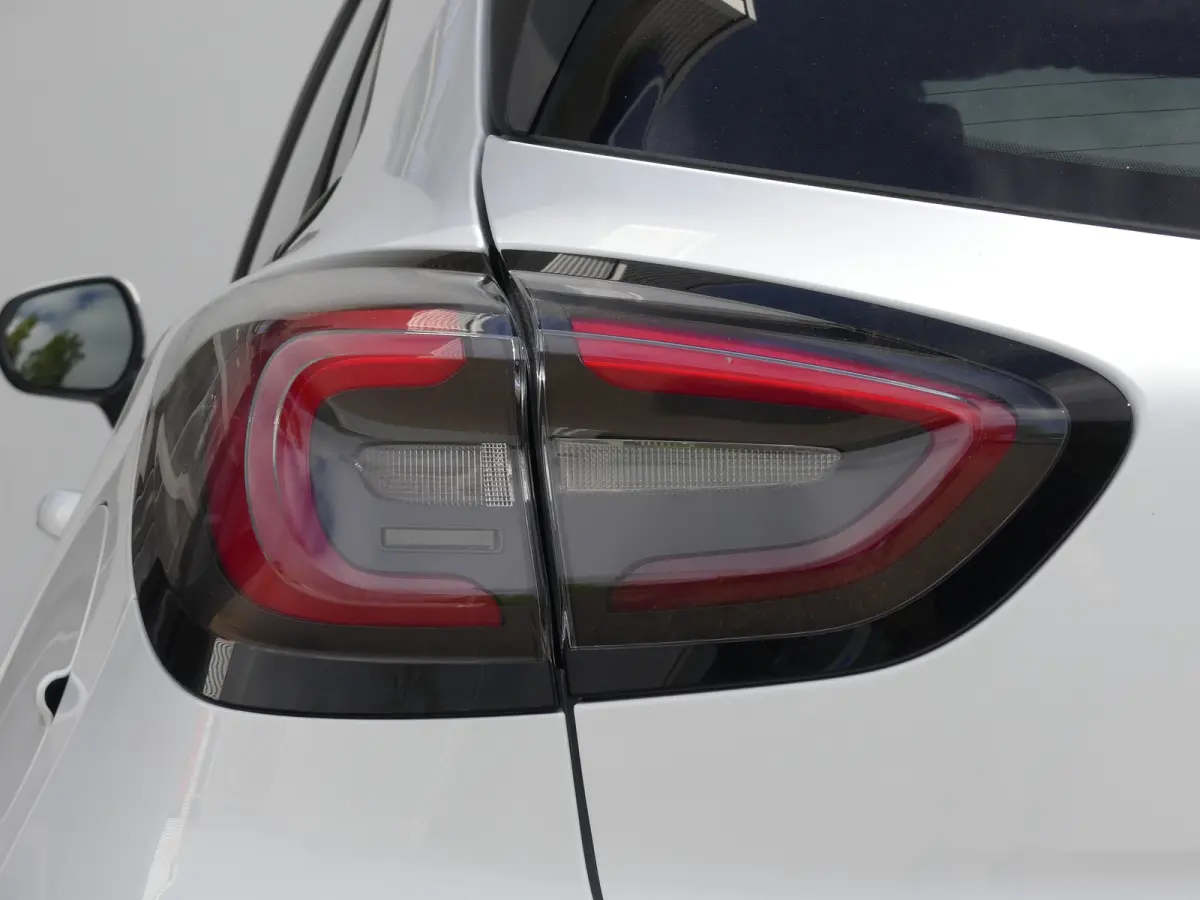 1.0 EcoBoost ST-Line | TREKHAAK | CAMERA | STUUR+STOEL+VOORRUITVERWARMING | PARKEERSENSOREN V+A | APPLE CARPLAY / ANDRIOD AUTO | NAVI | LMV 17" | KEYLESS |