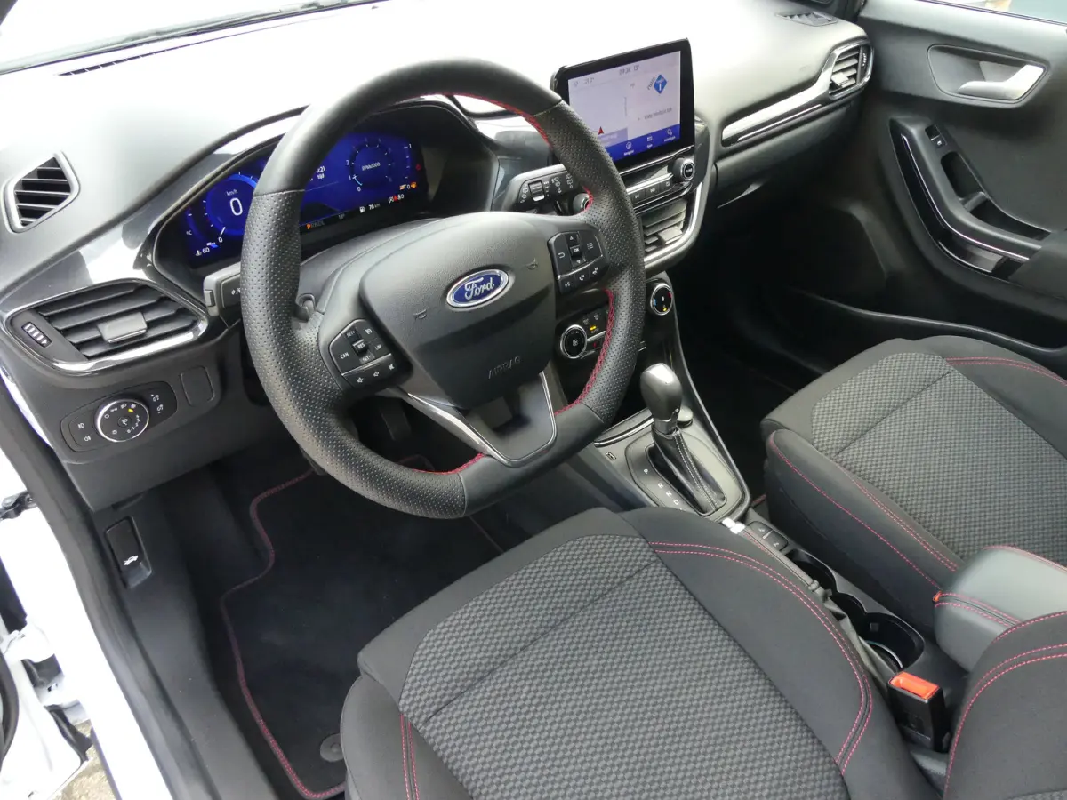 1.0 EcoBoost ST-Line | TREKHAAK | CAMERA | STUUR+STOEL+VOORRUITVERWARMING | PARKEERSENSOREN V+A | APPLE CARPLAY / ANDRIOD AUTO | NAVI | LMV 17" | KEYLESS |