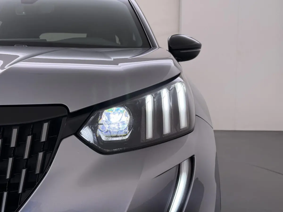 SUV GT-Line 130pk | Navigatie | Automatische airco | Camera achter | Parkeersensoren voor en achter | Cruise control | Full LED koplampen | Apple Carplay en Android auto | 1e eigenaar