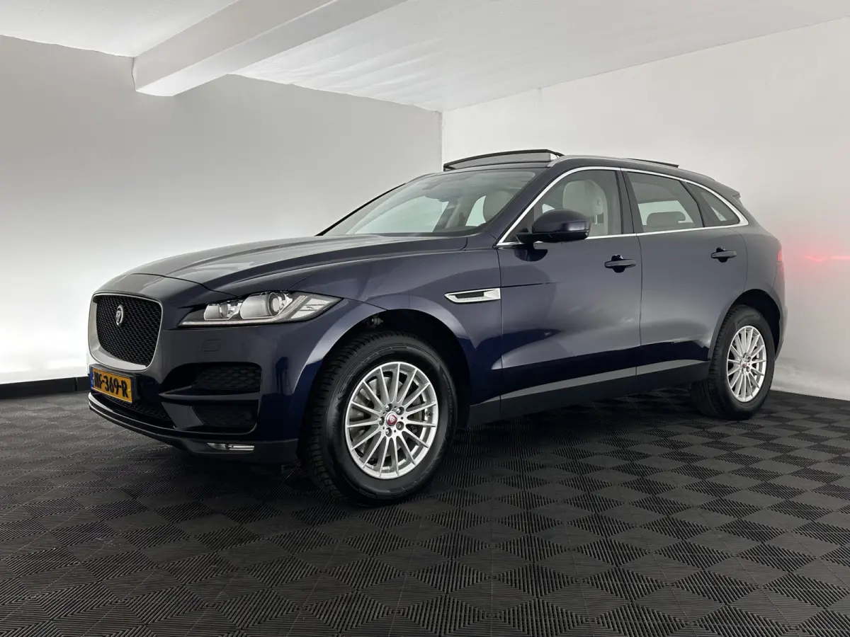 3.0 S AWD 30d Aut. *PANO | LEATHER | XENON | DIGI-COCKPIT | NAVI-FULLMAP | CAMERA | SHIFTPADDLES | ECC | AMBIENTLIGHT | LANE-ASSIST | HEATED-VENTILATED-COMFORTSEATS | PDC | CRUISE | 18''ALU