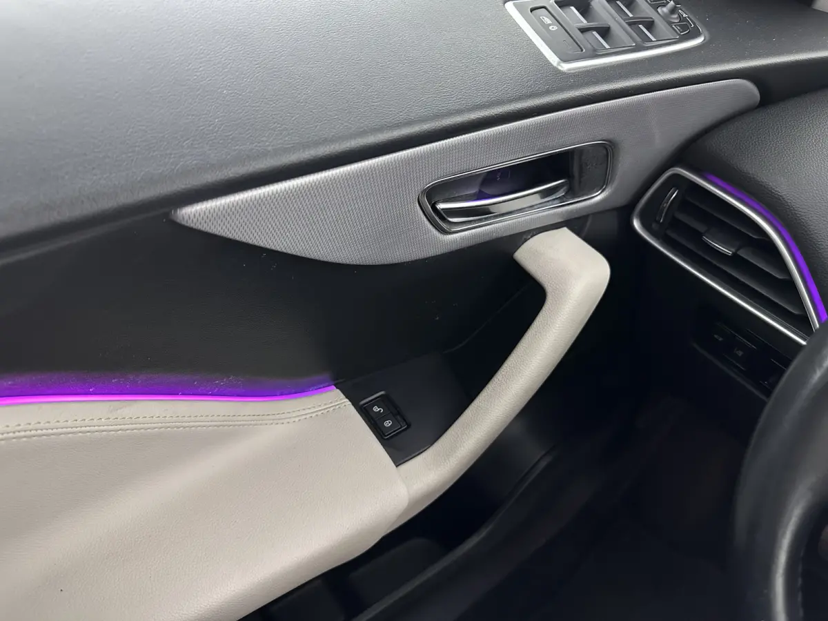 3.0 S AWD 30d Aut. *PANO | LEATHER | XENON | DIGI-COCKPIT | NAVI-FULLMAP | CAMERA | SHIFTPADDLES | ECC | AMBIENTLIGHT | LANE-ASSIST | HEATED-VENTILATED-COMFORTSEATS | PDC | CRUISE | 18''ALU