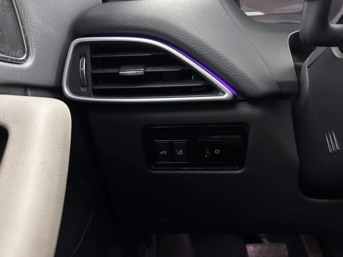 3.0 S AWD 30d Aut. *PANO | LEATHER | XENON | DIGI-COCKPIT | NAVI-FULLMAP | CAMERA | SHIFTPADDLES | ECC | AMBIENTLIGHT | LANE-ASSIST | HEATED-VENTILATED-COMFORTSEATS | PDC | CRUISE | 18''ALU