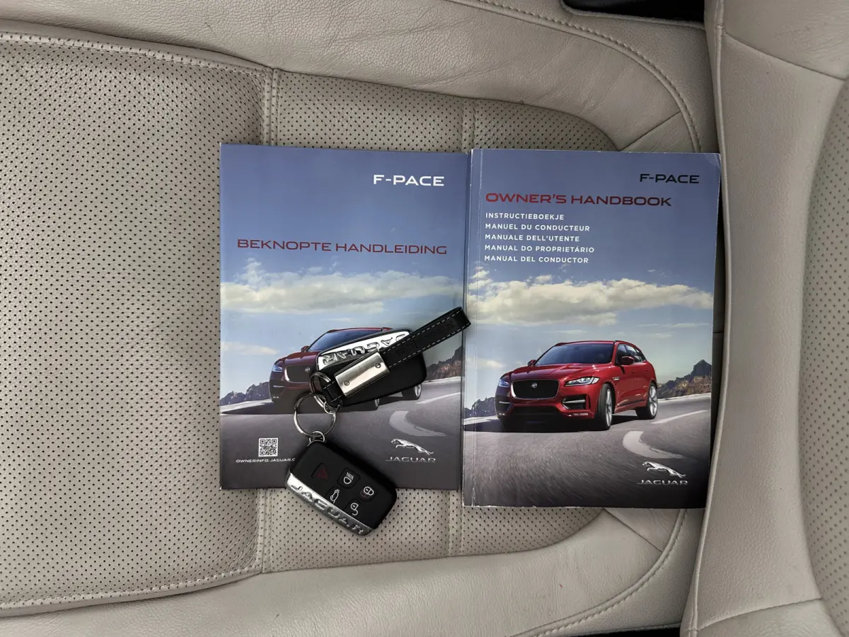 3.0 S AWD 30d Aut. *PANO | LEATHER | XENON | DIGI-COCKPIT | NAVI-FULLMAP | CAMERA | SHIFTPADDLES | ECC | AMBIENTLIGHT | LANE-ASSIST | HEATED-VENTILATED-COMFORTSEATS | PDC | CRUISE | 18''ALU