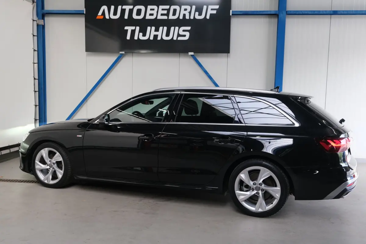 35 TFSI Launch edition Sport 2x S-Line Automaat - N.A.P. Airco, Cruise, Camera, Carplay.