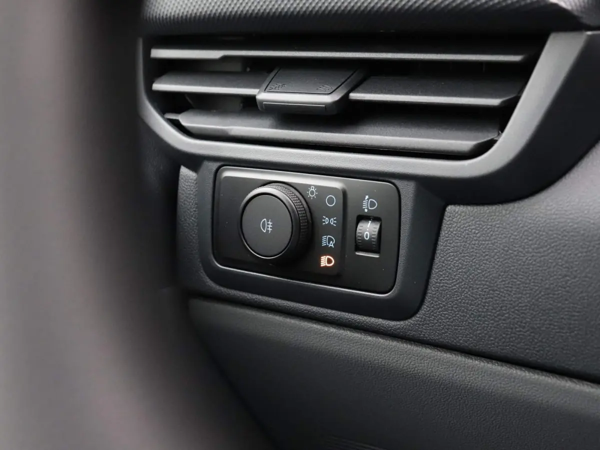 300 2.0 TDCI L2H1 Trend | Apple Carplay /Android auto | Achteruitrij camera | LED | Laadruimtebeschermingspakket | Passagiersairbag |