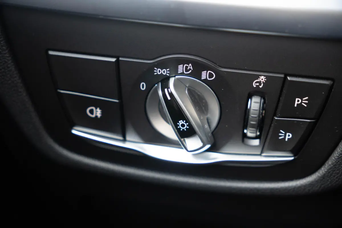 xDrive30e SoH 97% | High Executive M Sportpakket | Head-Up Display | HiFi Harman Kardon | Driving Assistant