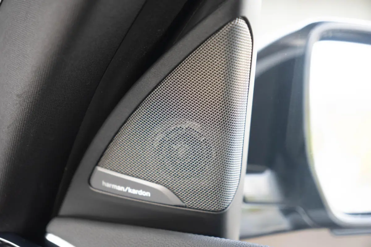 xDrive30e SoH 97% | High Executive M Sportpakket | Head-Up Display | HiFi Harman Kardon | Driving Assistant