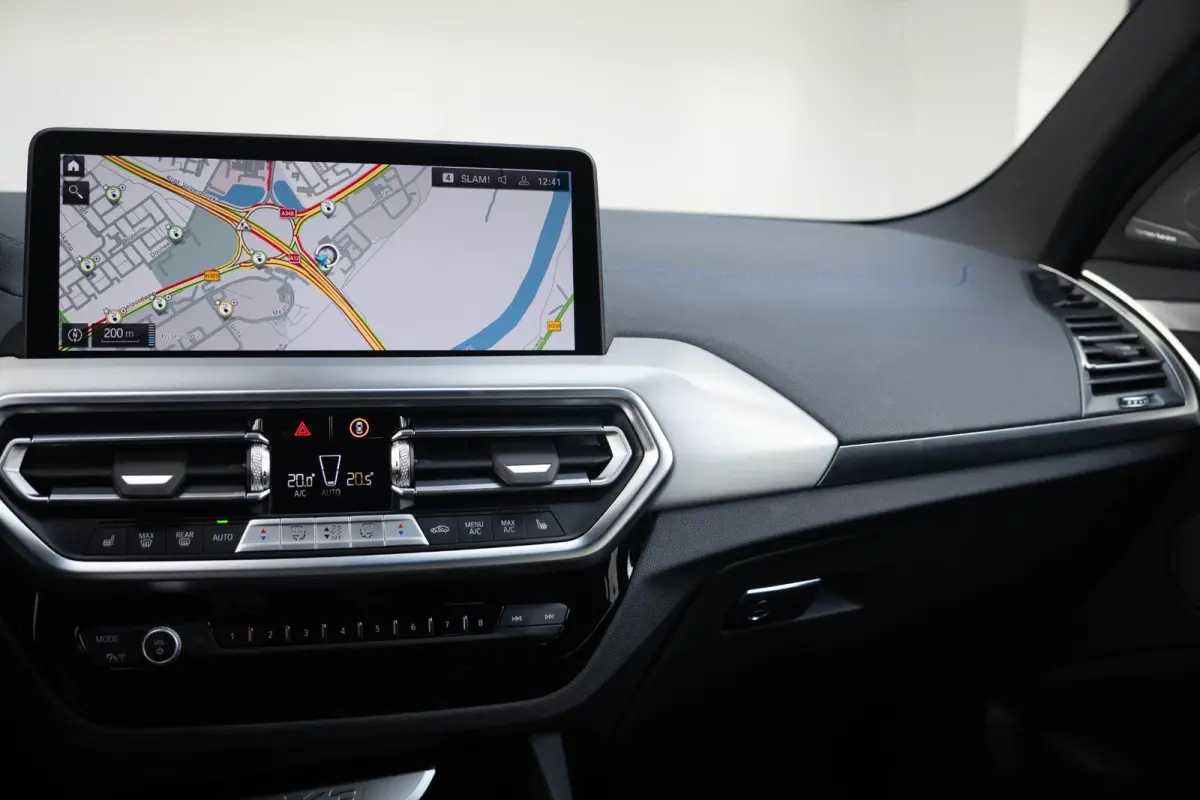 xDrive30e SoH 97% | High Executive M Sportpakket | Head-Up Display | HiFi Harman Kardon | Driving Assistant