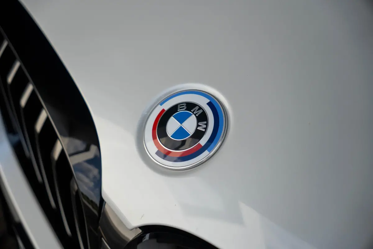 xDrive30e SoH 97% | High Executive M Sportpakket | Head-Up Display | HiFi Harman Kardon | Driving Assistant
