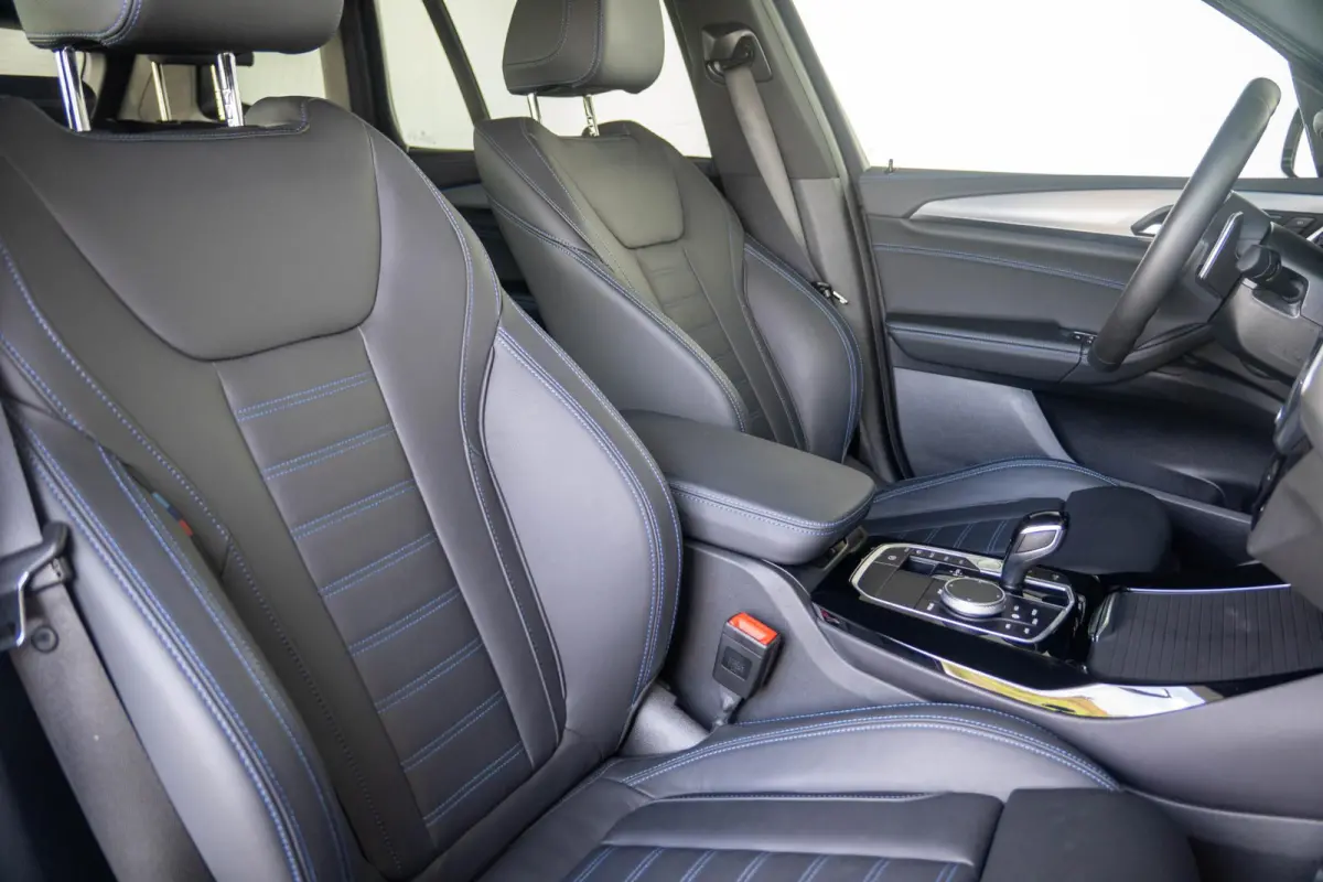 xDrive30e SoH 97% | High Executive M Sportpakket | Head-Up Display | HiFi Harman Kardon | Driving Assistant