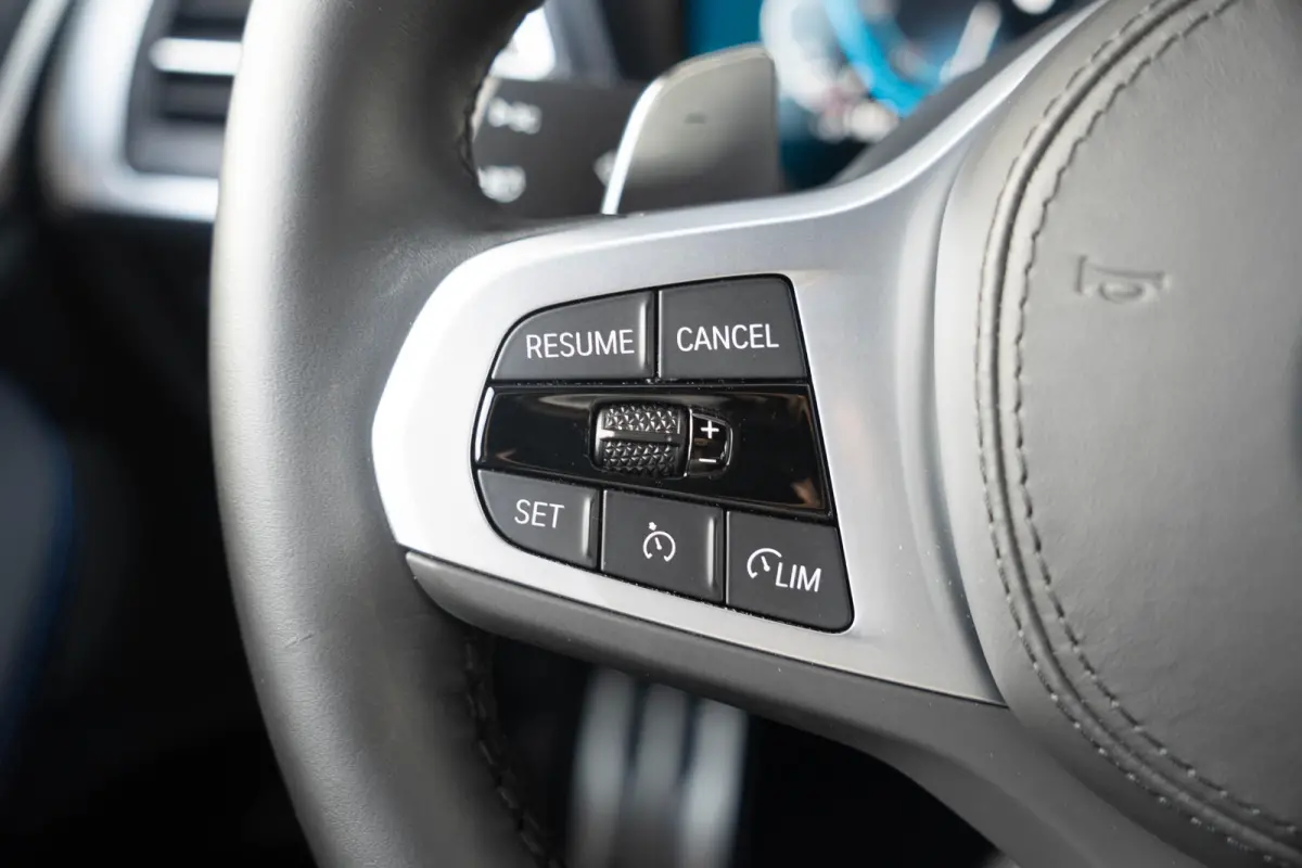 xDrive30e SoH 97% | High Executive M Sportpakket | Head-Up Display | HiFi Harman Kardon | Driving Assistant