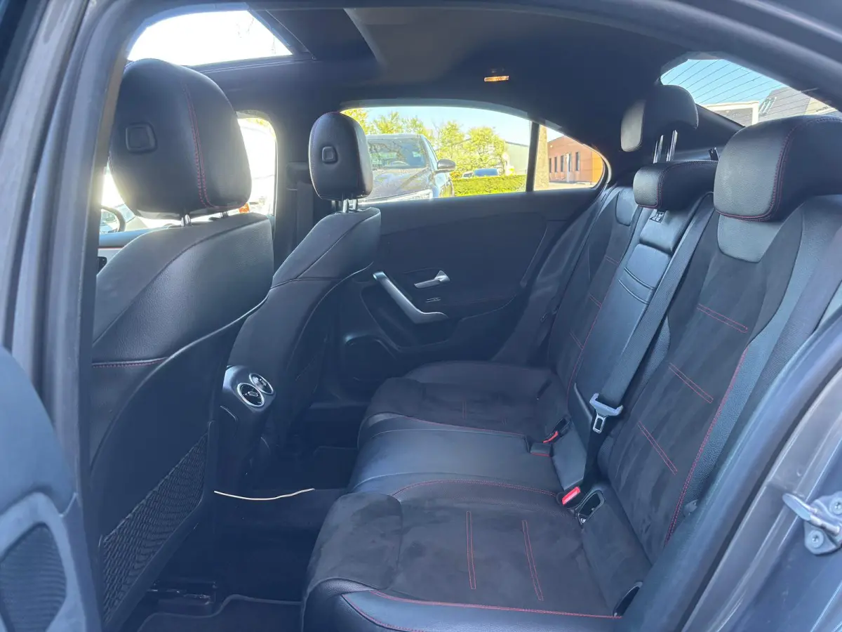 250 e Business Solution AMG Limited | Pano | Sfeerverlichting | Memory Stoelen | Traffic Camera