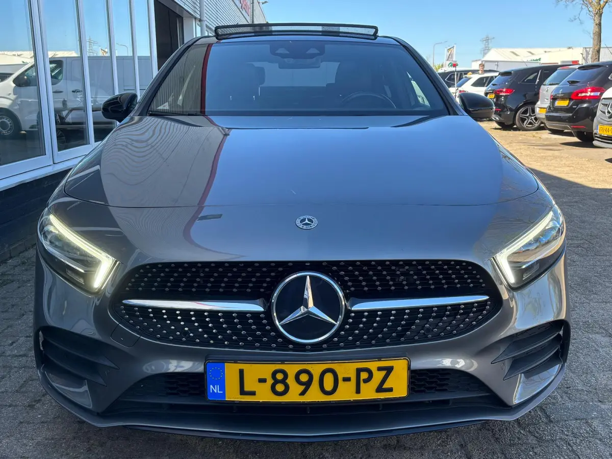 250 e Business Solution AMG Limited | Pano | Sfeerverlichting | Memory Stoelen | Traffic Camera