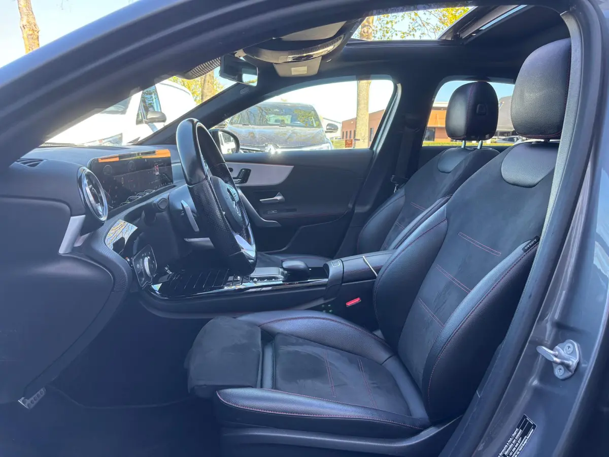 250 e Business Solution AMG Limited | Pano | Sfeerverlichting | Memory Stoelen | Traffic Camera