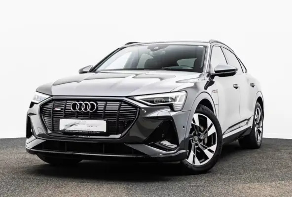 55 Quattro S-LINE 95 kWh (300kW/408pk) ** S-LINE, LEDER, ACC, HuD, PANORAMA, 20-inch LMV, ** 1e EIG - UNFALLFREI ** ** INFORMEER OOK NAAR ONZE AANTREKKELIJKE FINANCIAL-LEASE TARIEVEN **