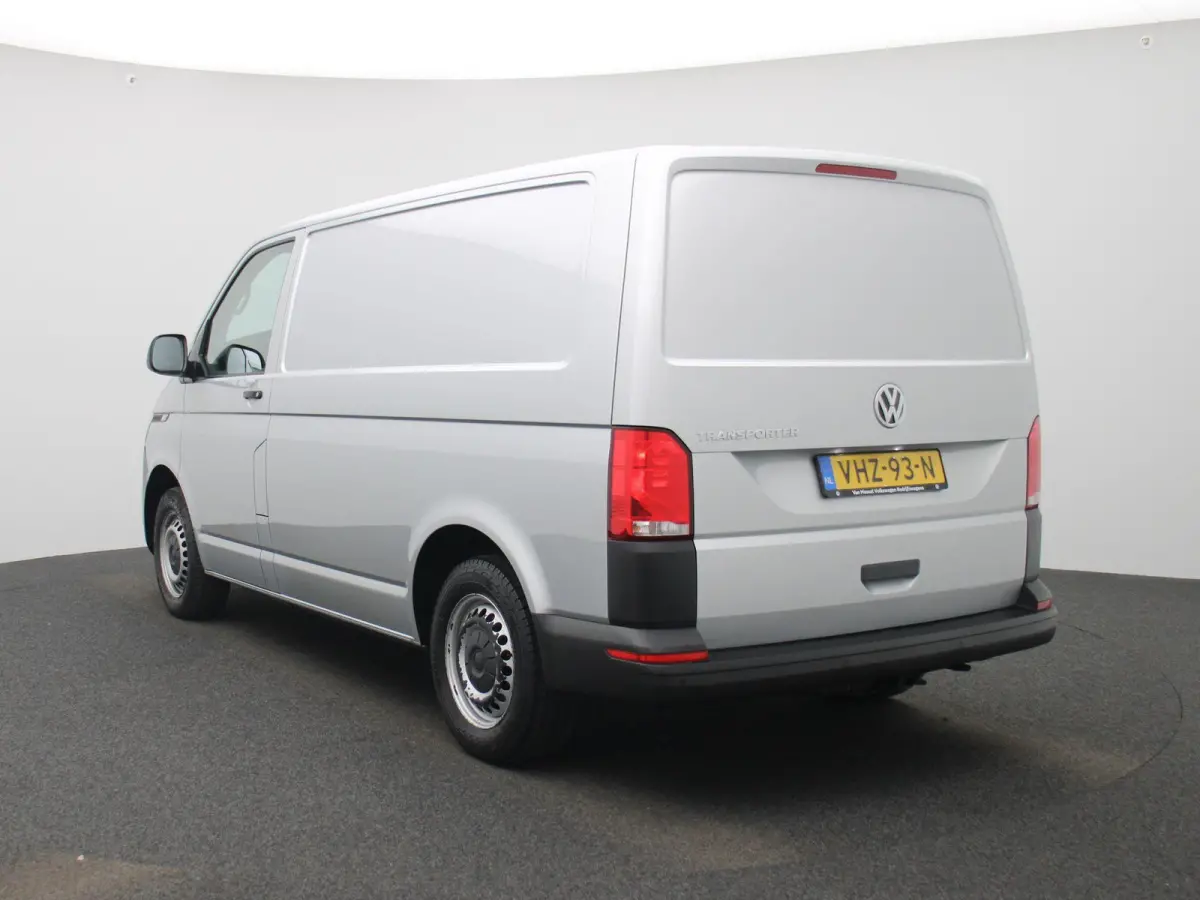 2.0 TDI L1H1 150PK | Automaat | Navigatie | Airco | Verwarmbare Voorruit | Multifunctioneel Stuurwiel | Cruise Control | Parkeerhulp Achter | DAB+ | Sortimo |