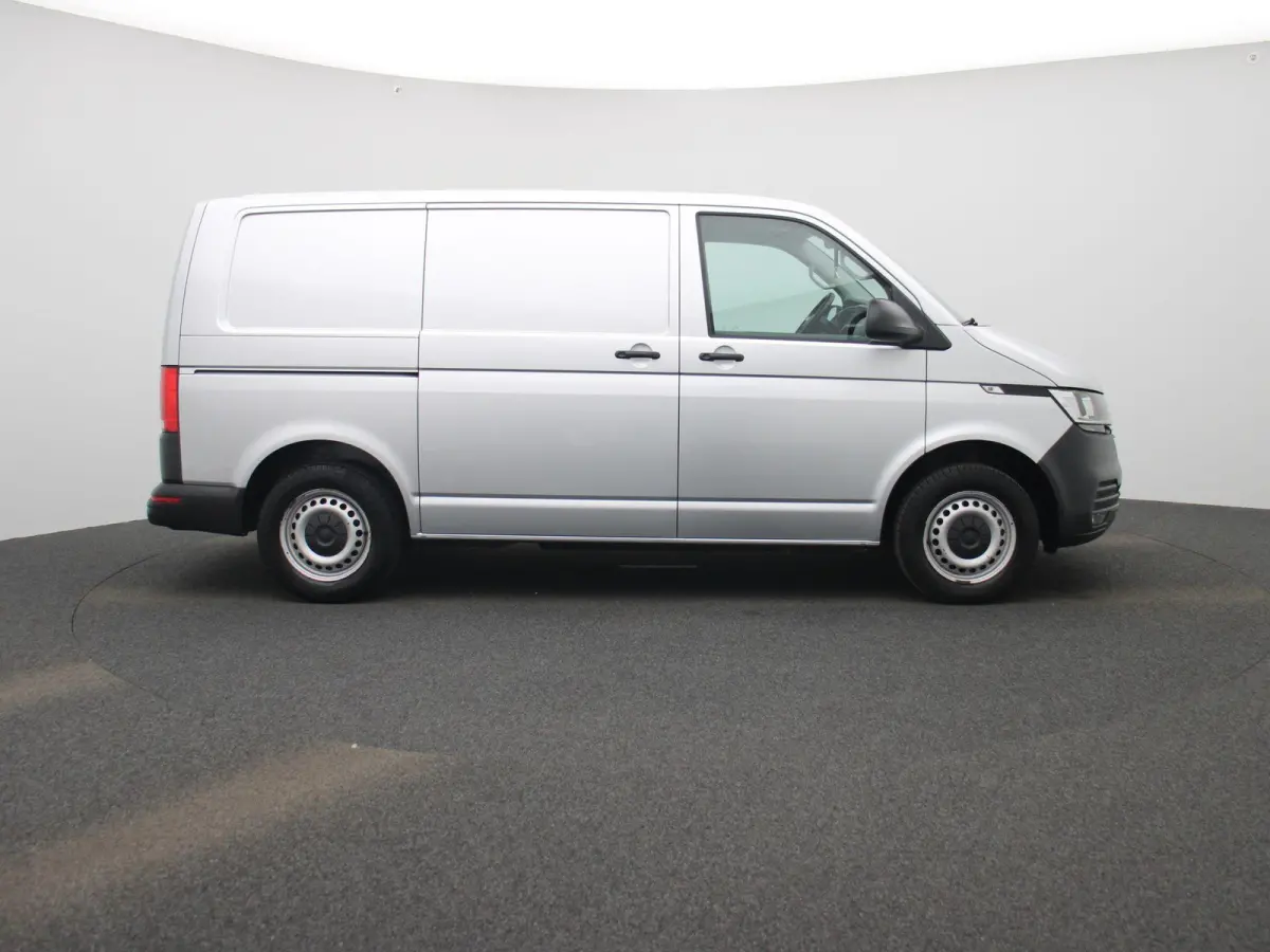 2.0 TDI L1H1 150PK | Automaat | Navigatie | Airco | Verwarmbare Voorruit | Multifunctioneel Stuurwiel | Cruise Control | Parkeerhulp Achter | DAB+ | Sortimo |