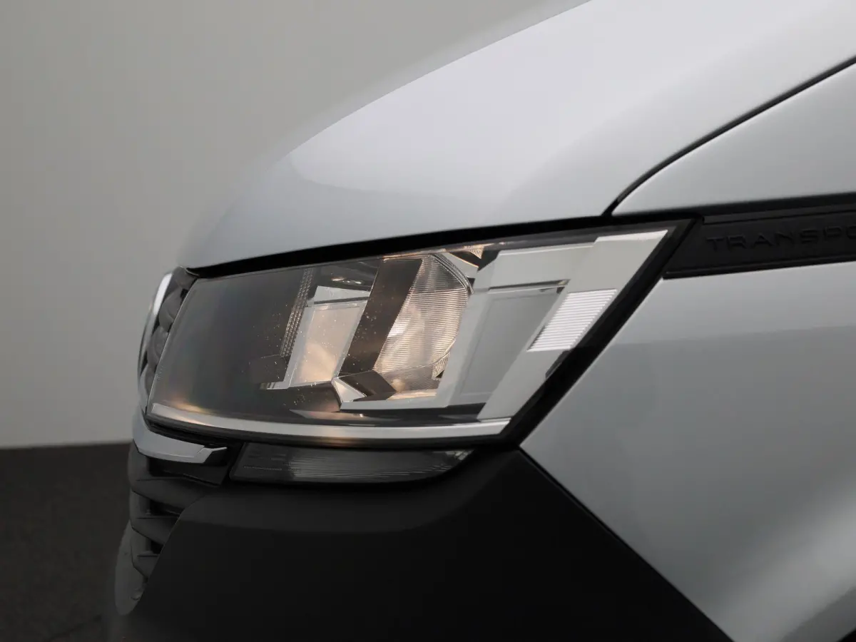 2.0 TDI L1H1 150PK | Automaat | Navigatie | Airco | Verwarmbare Voorruit | Multifunctioneel Stuurwiel | Cruise Control | Parkeerhulp Achter | DAB+ | Sortimo |