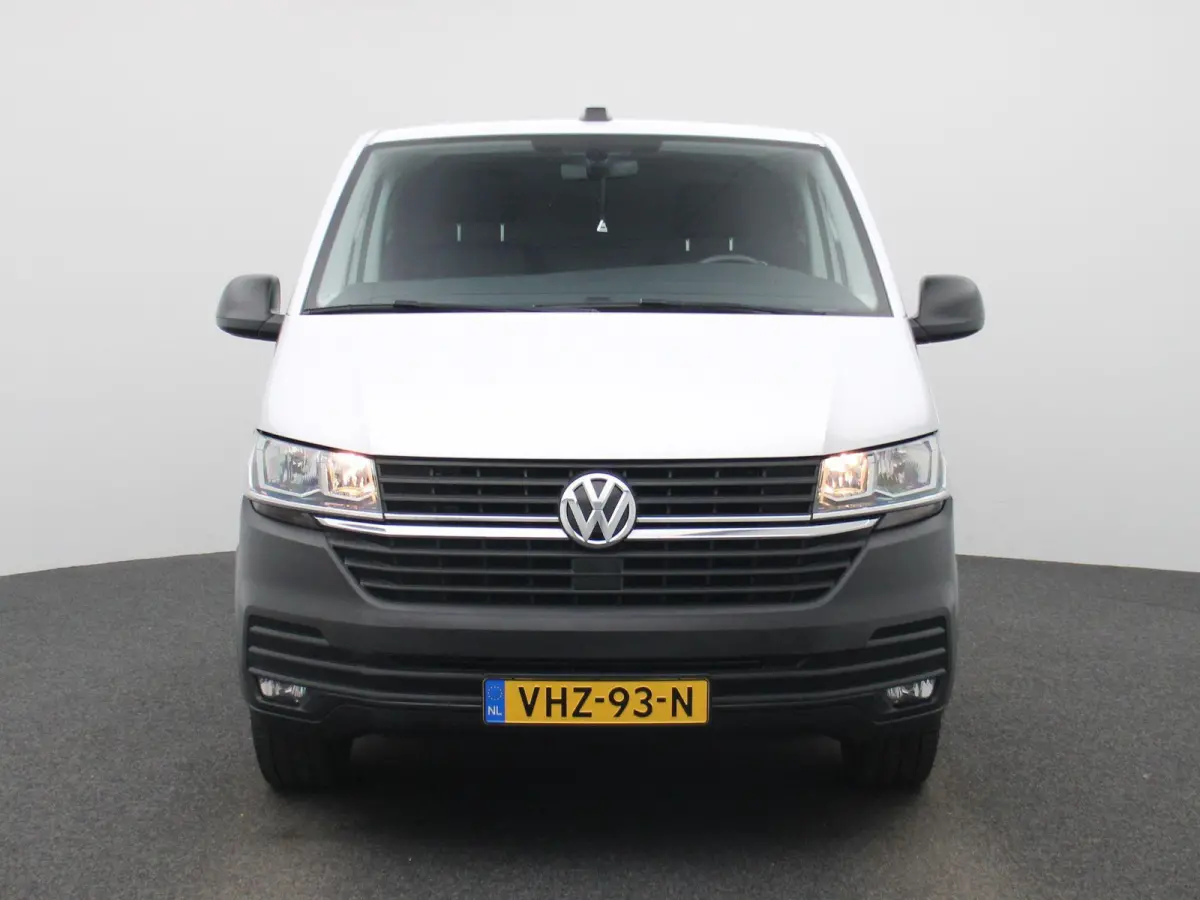 2.0 TDI L1H1 150PK | Automaat | Navigatie | Airco | Verwarmbare Voorruit | Multifunctioneel Stuurwiel | Cruise Control | Parkeerhulp Achter | DAB+ | Sortimo |
