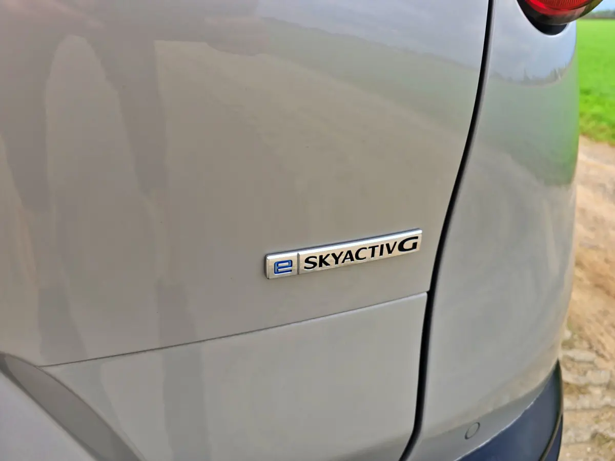 2.5 e-SkyActiv-G M Hybrid Centre-line - 150 Pk - ParkeerCamera - Stoelverwarming - Navi