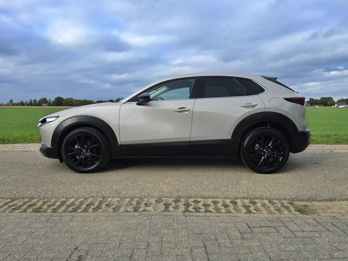 2.5 e-SkyActiv-G M Hybrid Centre-line - 150 Pk - ParkeerCamera - Stoelverwarming - Navi