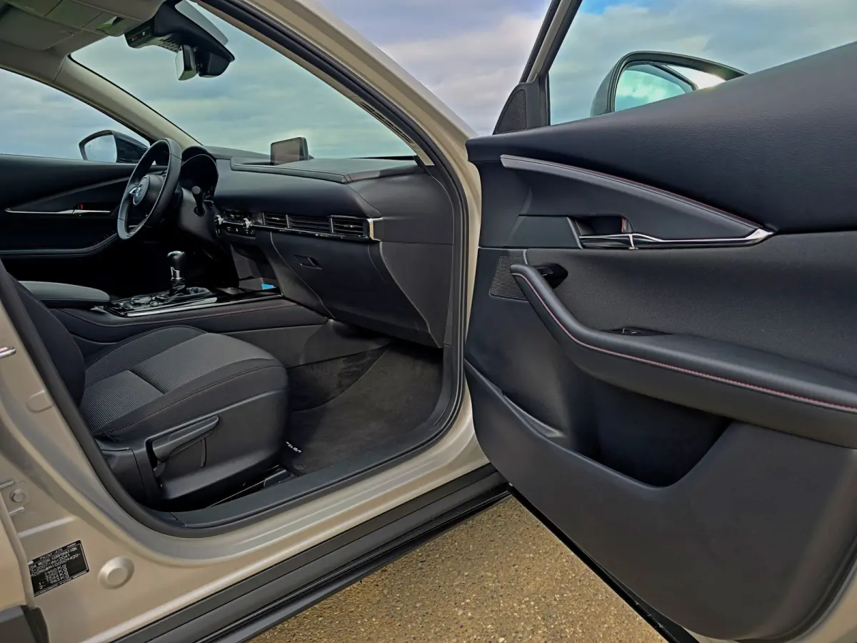 2.5 e-SkyActiv-G M Hybrid Centre-line - 150 Pk - Mild Hybrid - ParkeerCamera - Stoelverwarming - Navi