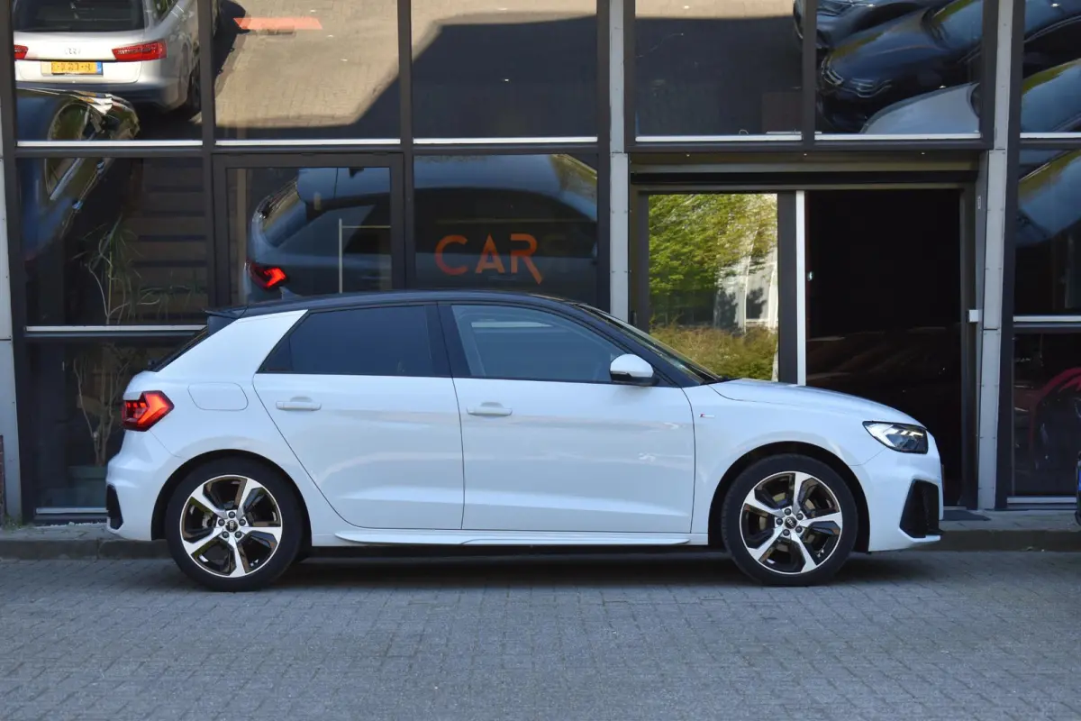 35 TFSI S-Line Lane ACC Keyless