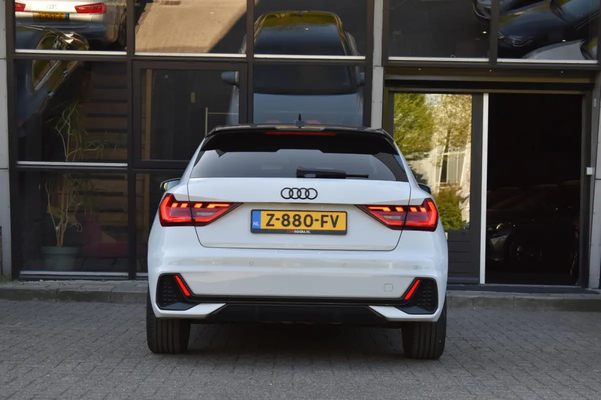 35 TFSI S-Line Lane ACC Keyless