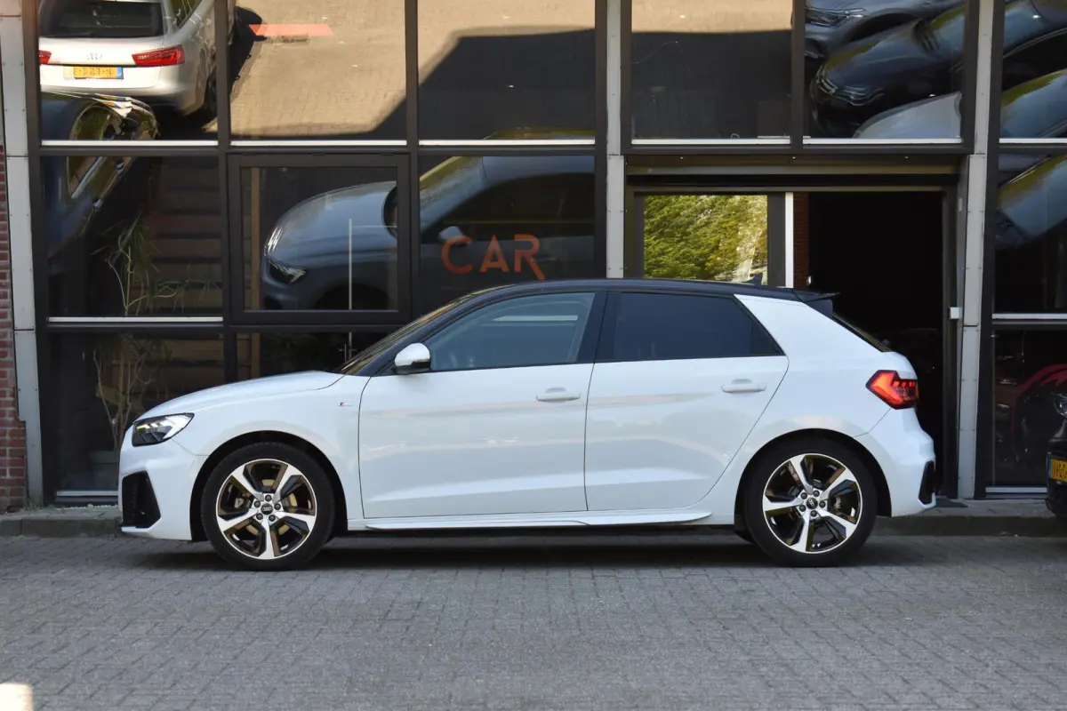 35 TFSI S-Line Lane ACC Keyless