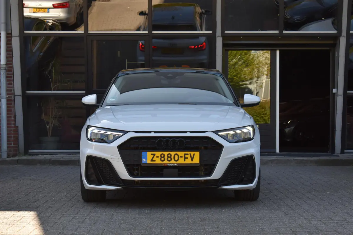 35 TFSI S-Line Lane ACC Keyless