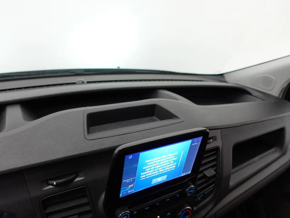 300 2.0 TDCI 130pk L2H1 Trend Automaat Airco Navigatie Cruisecontrol Camera Parkeersensoren Trekhaak Betimmering