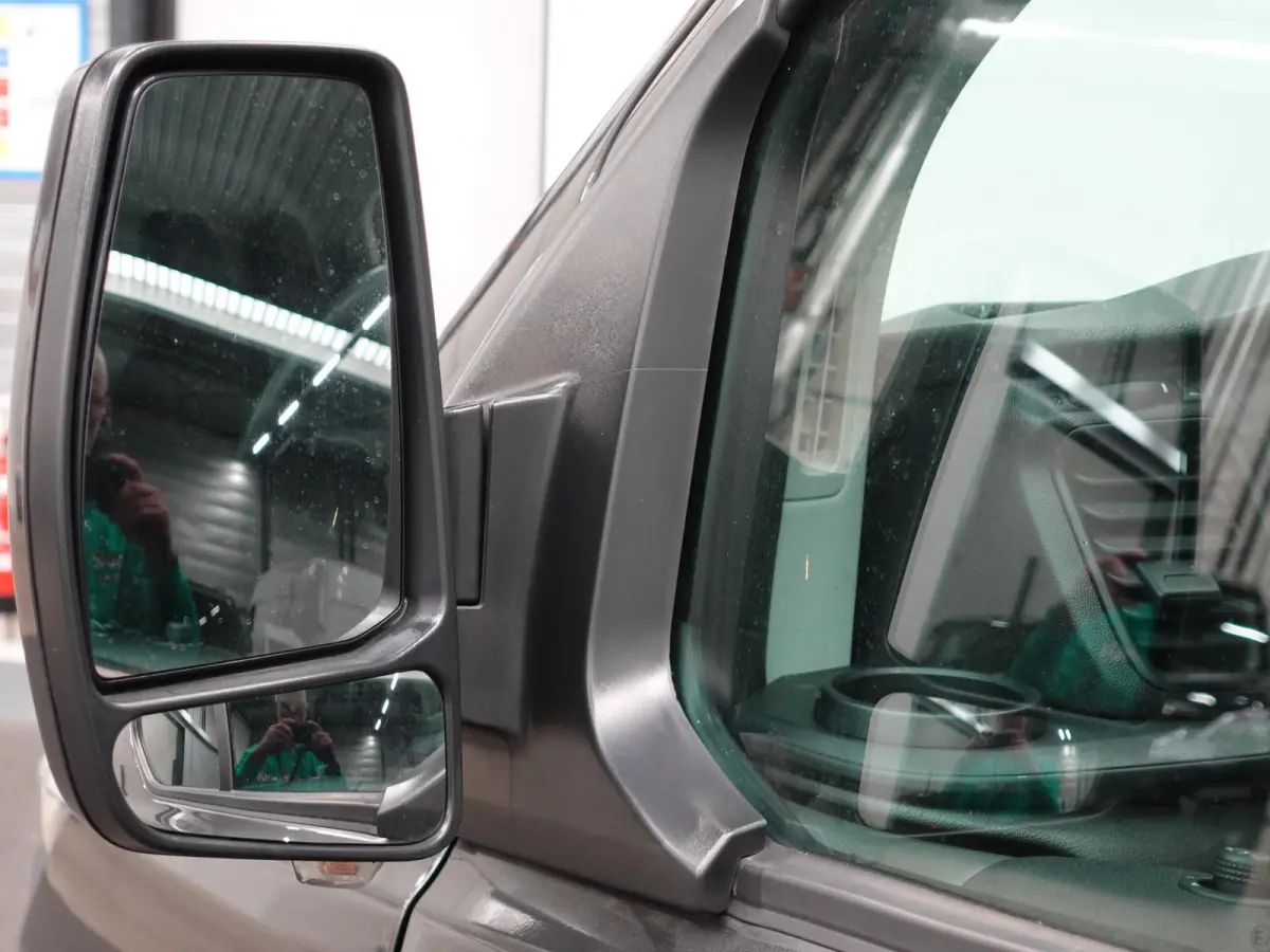 300 2.0 TDCI 130pk L2H1 Trend Automaat Airco Navigatie Cruisecontrol Camera Parkeersensoren Trekhaak Betimmering