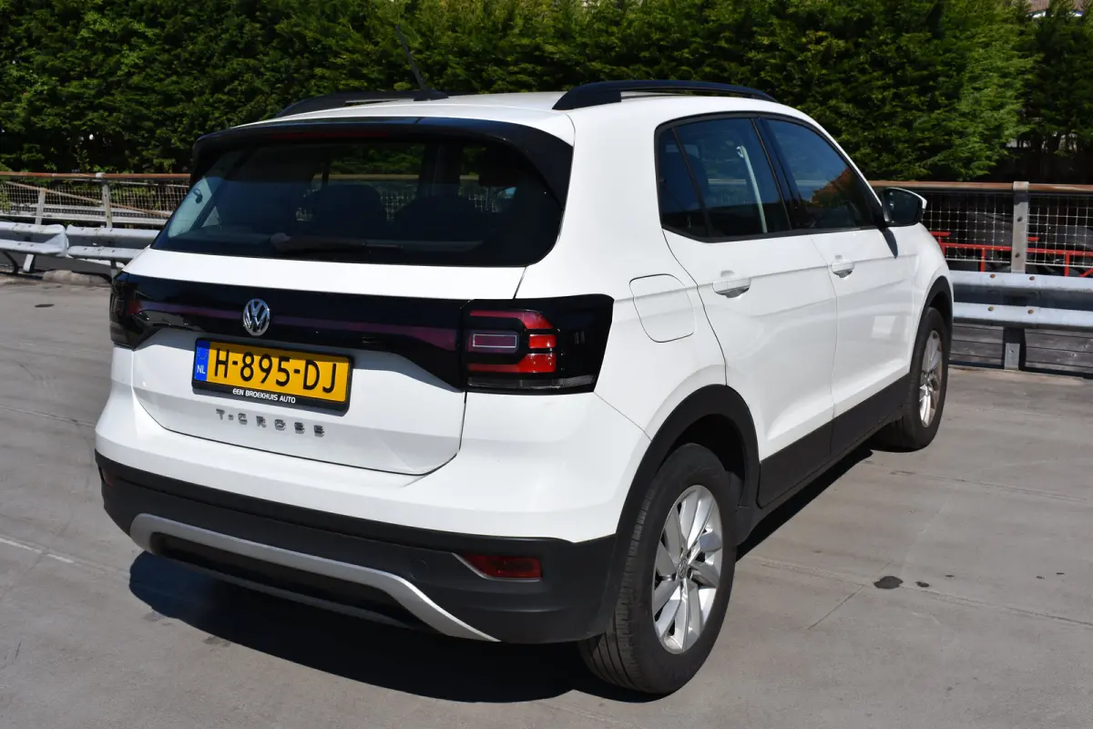 1.0 TSI 95PK Life | ADAPT. CRUISE | AIRCO | LED | BLUETOOTH