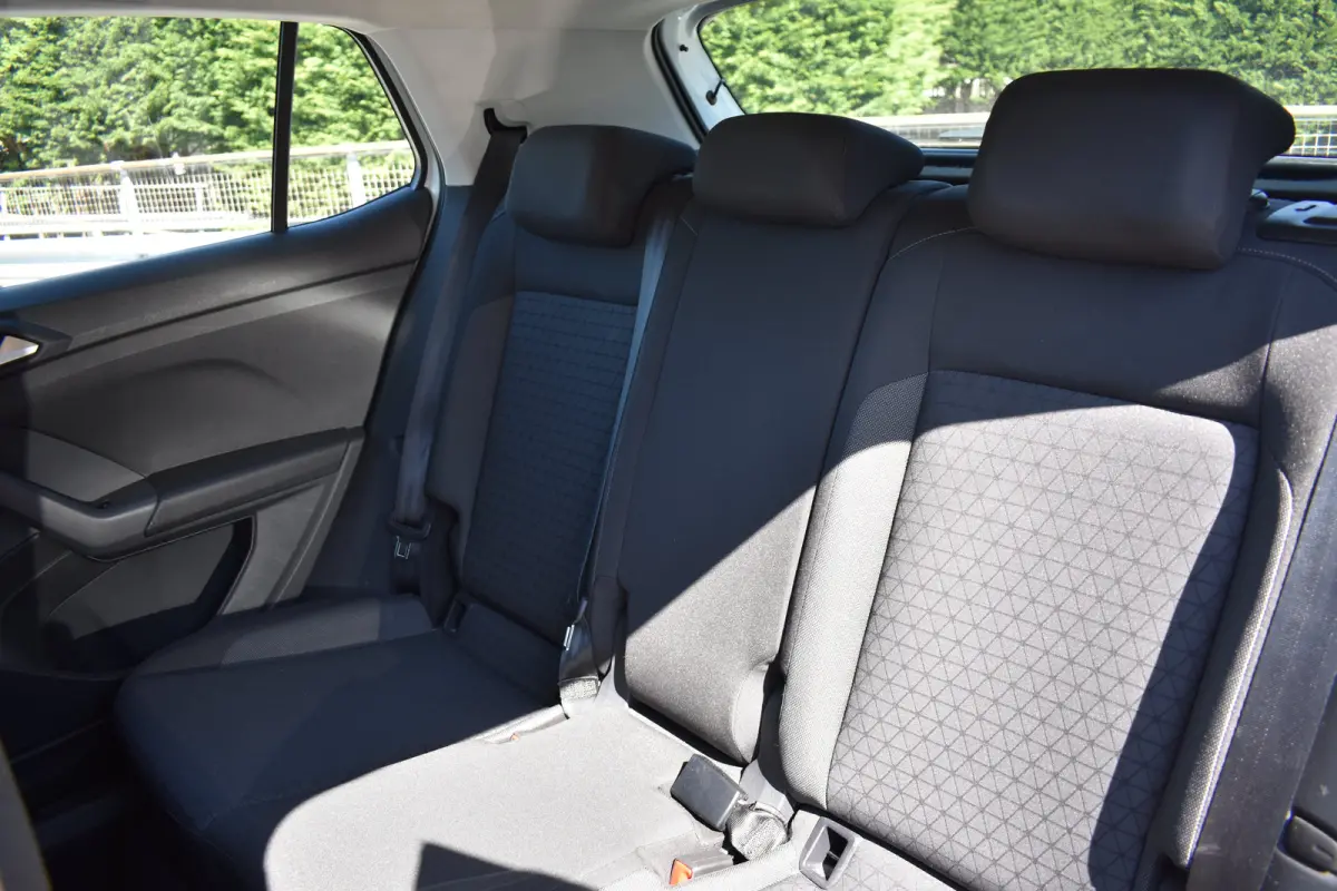 1.0 TSI 95PK Life | ADAPT. CRUISE | AIRCO | LED | BLUETOOTH