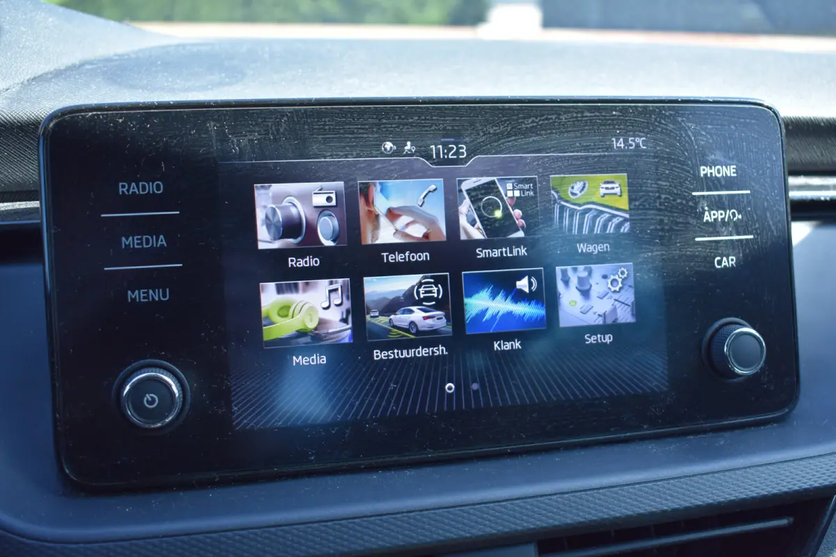 1.0 TSI 110PK Ambition | APP. CONNECT | CRUISE CONTROL | FULL LED | CLIMATE CONTROL | DAB+