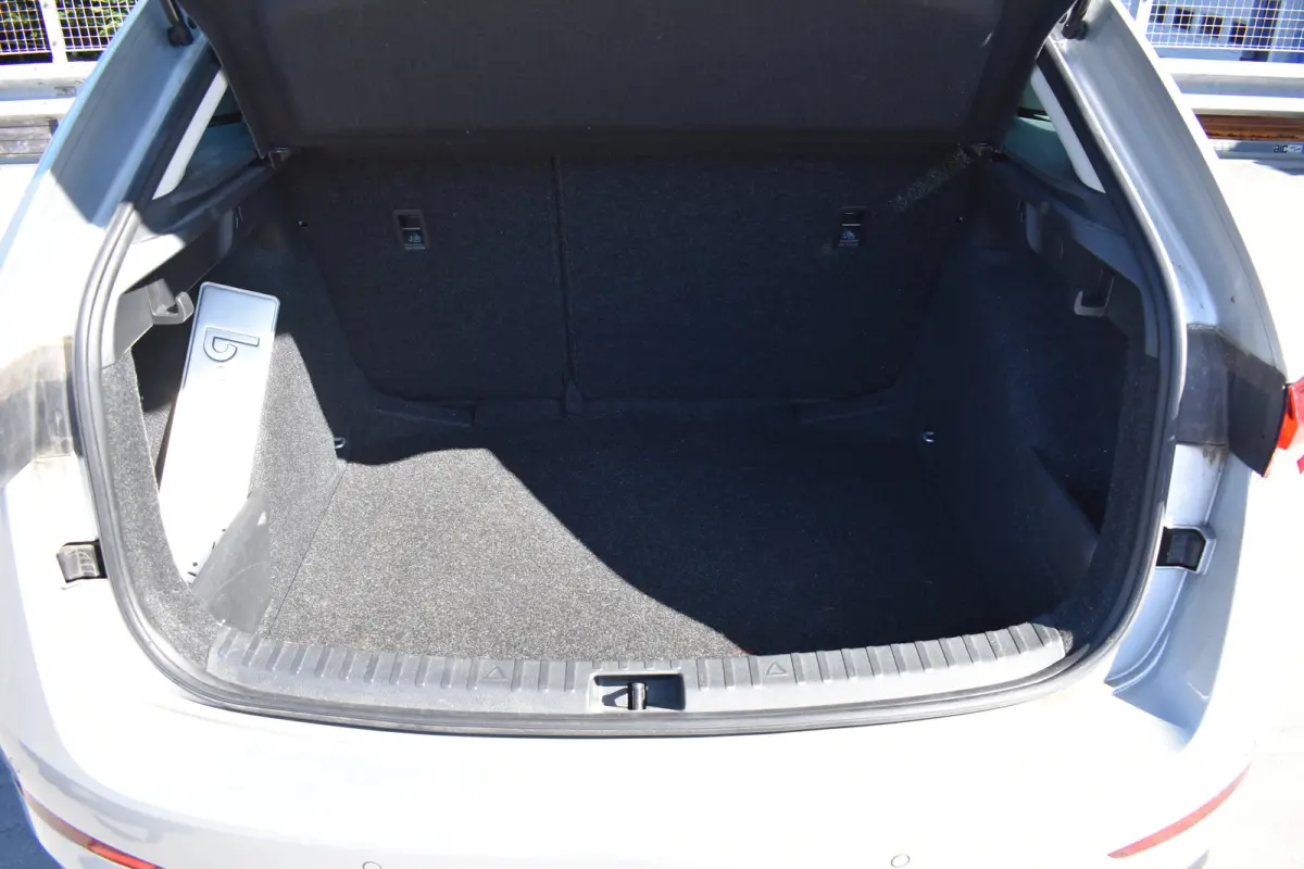 1.0 TSI 110PK Ambition | APP. CONNECT | CRUISE CONTROL | FULL LED | CLIMATE CONTROL | DAB+