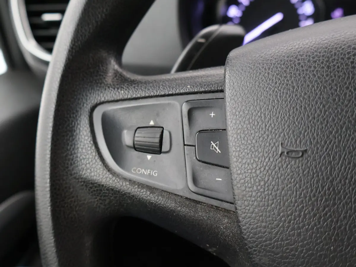 2.0 CDTI AUT. L3H1 DUBBEL CABINE + CAMERA | APPLE CARPLAY | NAVIGATIE | DODEHOEK