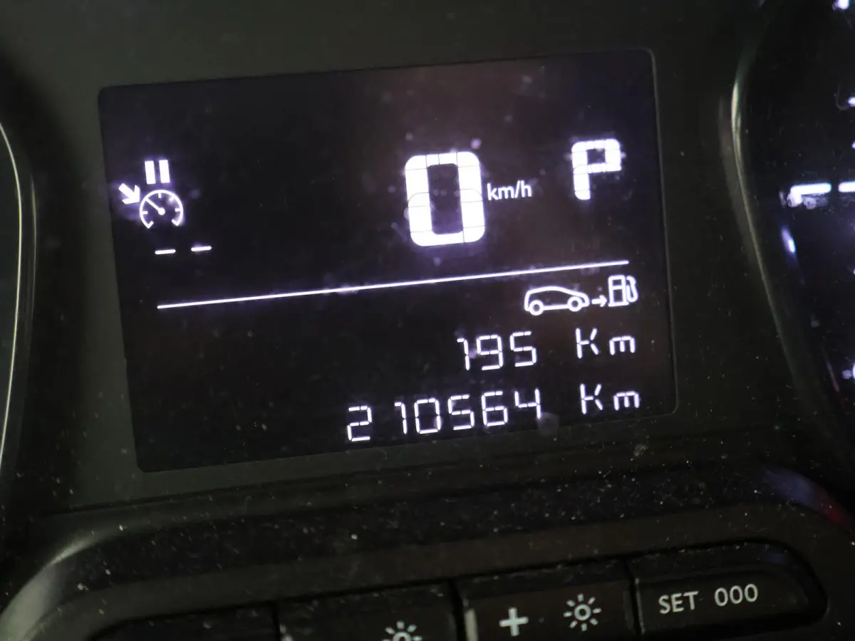 2.0 CDTI AUT. L3H1 DUBBEL CABINE + CAMERA | APPLE CARPLAY | NAVIGATIE | DODEHOEK