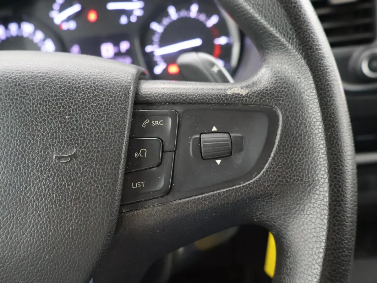 2.0 CDTI AUT. L3H1 DUBBEL CABINE + CAMERA | APPLE CARPLAY | NAVIGATIE | DODEHOEK